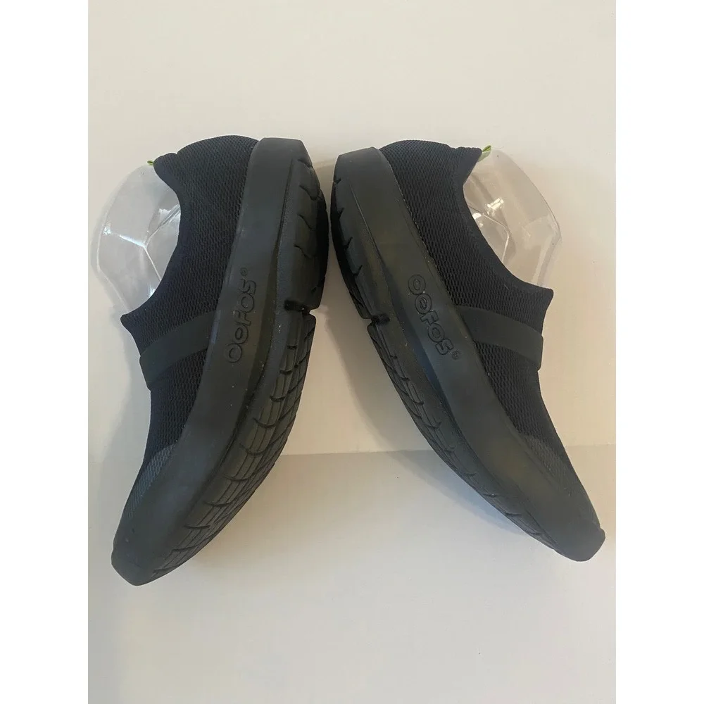 OOFOS OOmg  EEZEE Low Black Mesh Recovery Comfort shoe.  Slip On Womens 9 EU 40
